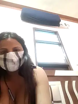 Snapshot of Harmanjeet_kaur chatting on 11-26-25, 04:12 Harmanjeet kaur online show from 11-26-25, 04:12