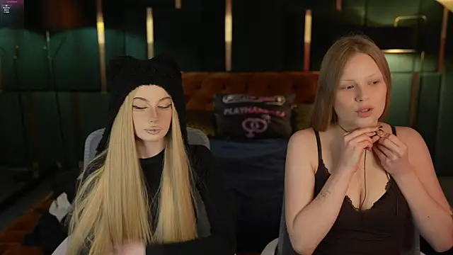 Snapshot of Dacota_love chatting on 12-03-25, 11:20 Dacota love online show from 12-03-25, 11:20