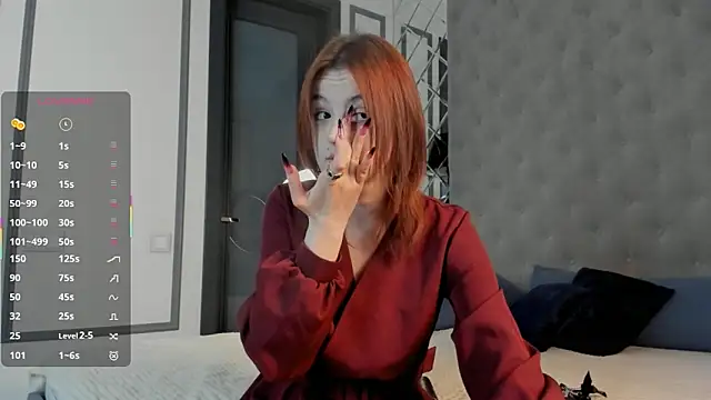 Snapshot of SharaSauer chatting on 02-10-26, 01:04 SharaSauer online show from 02-10-26, 01:04