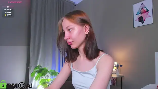 lally cute online show from 12-04-25, 11:20