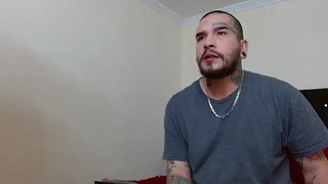 ARIA AND NICK online show from 03-06-26, 03:40