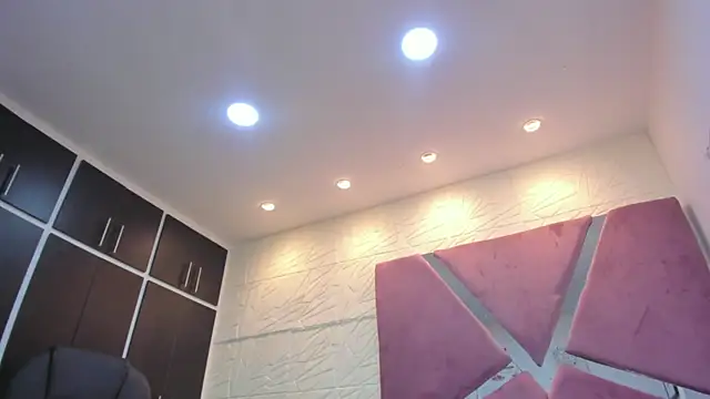Snapshot of sol-angel chatting on 04-24-26, 06:43 sol-angel online show from 04-24-26, 06:43