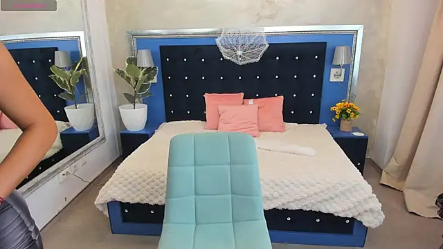 Yasminehot online show from 12-02-25, 08:16