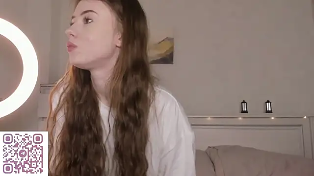 AmyForYouu online show from 12-19-25, 08:11