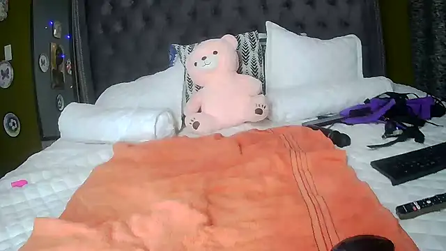 JuicyEbonyGoddess online show from 02-19-26, 10:18