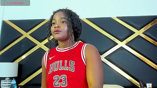 IrisHerrera  online show from 12-01-25, 12:28