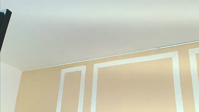 HallieStone online show from 12-16-25, 02:21