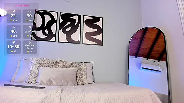 AmaraStorm online show from 12-18-25, 07:40