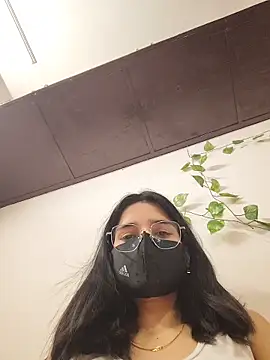Snapshot of Sexolinaa chatting on 05-24-26, 05:46 Sexolinaa online show from 05-24-26, 05:46