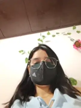 Snapshot of Sexolinaa chatting on 05-29-26, 02:56 Sexolinaa online show from 05-29-26, 02:56