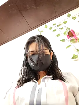 Snapshot of Sexolinaa chatting on 05-08-26, 11:47 Sexolinaa online show from 05-08-26, 11:47