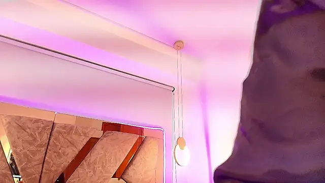 emma cook  online show from 12-02-25, 08:32