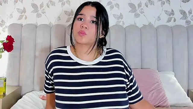 Lizz Bunny online show from 02-03-26, 02:53