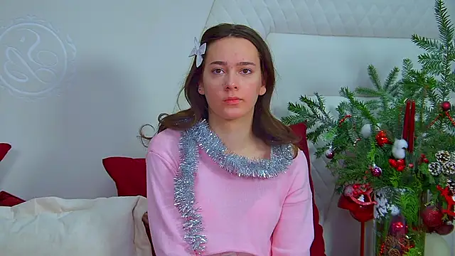 Snapshot of LilyLanes chatting on 12-04-25, 07:51 LilyLanes online show from 12-04-25, 07:51