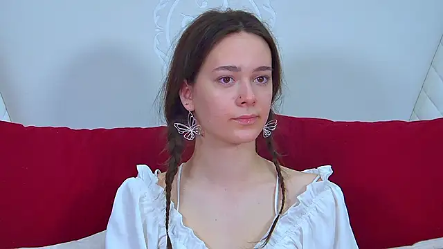 Snapshot of LilyLanes chatting on 11-26-25, 02:50 LilyLanes online show from 11-26-25, 02:50