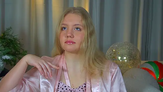 EmilyEvanse online show from 12-17-25, 06:18