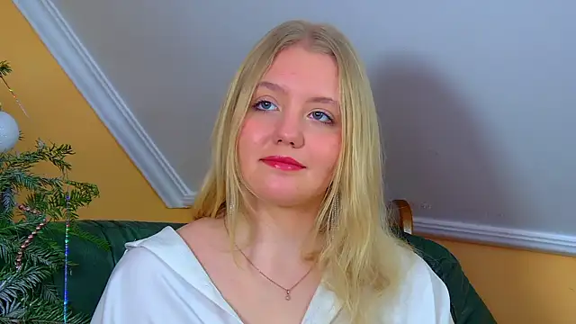 EmilyEvanse online show from 12-14-25, 08:09