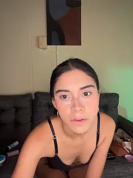 Snapshot of Miia_moonn chatting on 03-01-26, 01:16 Miia moonn online show from 03-01-26, 01:16