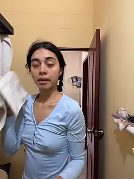 Miia moonn online show from 04-05-26, 02:57