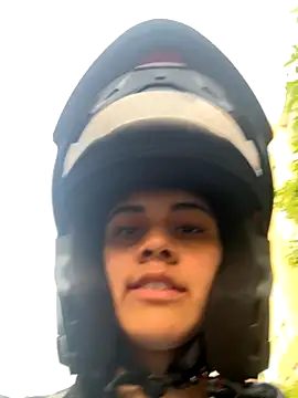 Snapshot of Miia_moonn chatting on 11-29-25, 10:59 Miia moonn online show from 11-29-25, 10:59