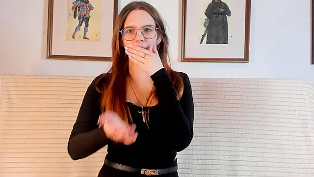 GennieKelso online show from 11-29-25, 03:34