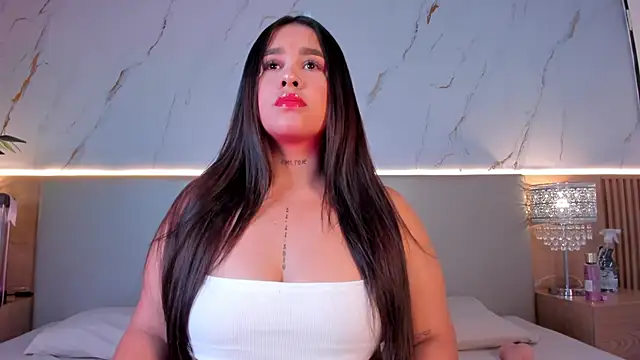 Snapshot of Julietaa_1 chatting on 12-22-25, 10:48 Julietaa 1 online show from 12-22-25, 10:48