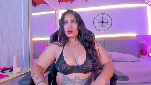 Snapshot of Julietaa_1 chatting on 12-04-25, 07:46 Julietaa 1 online show from 12-04-25, 07:46