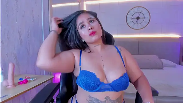 Snapshot of Julietaa_1 chatting on 12-03-25, 07:35 Julietaa 1 online show from 12-03-25, 07:35