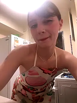 Snapshot of lilliabloom chatting on 12-18-25, 05:23 lilliabloom online show from 12-18-25, 05:23