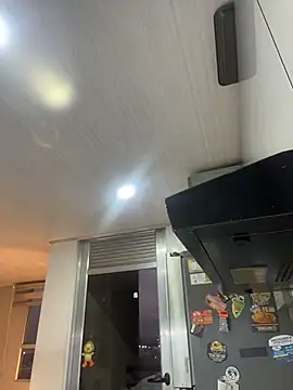 Snapshot of SaraAndrade_ chatting on 02-19-26, 10:56 SaraAndrade online show from 02-19-26, 10:56