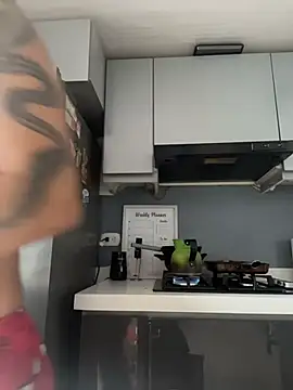 Snapshot of SaraAndrade_ chatting on 02-21-26, 12:40 SaraAndrade online show from 02-21-26, 12:40