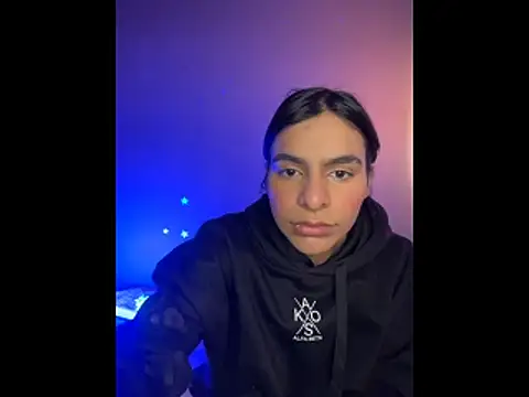 Snapshot of SaraAndrade_ chatting on 01-19-26, 01:26 SaraAndrade online show from 01-19-26, 01:26