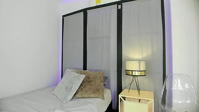 niicole steele  online show from 03-13-26, 10:04