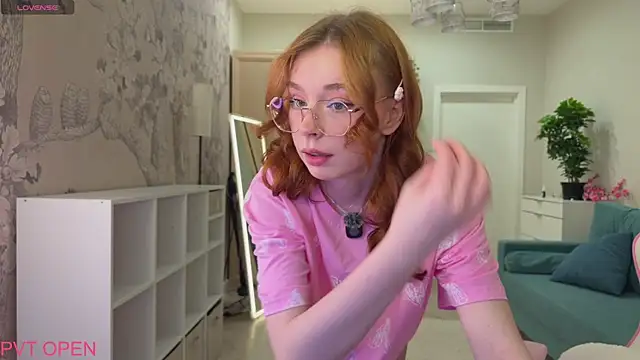 Snapshot of eva_aria chatting on 07-23-26, 04:10 eva aria online show from 07-23-26, 04:10