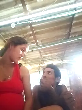 Snapshot of rachelbunny_and_kevin chatting on 11-29-25, 05:24 rachelbunny and kevin online show from 11-29-25, 05:24