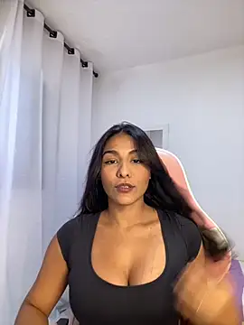 Snapshot of Laurapocahontas chatting on 12-01-25, 07:26 Laurapocahontas online show from 12-01-25, 07:26