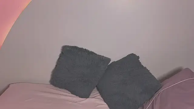 amyvans  online show from 05-16-26, 01:37
