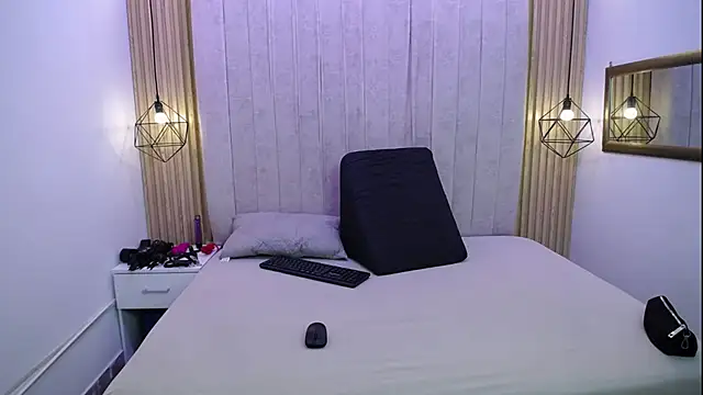 DaniyMel online show from 01-08-26, 12:22