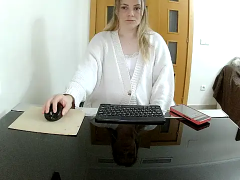 Adelyxveex online show from 11-29-25, 11:16