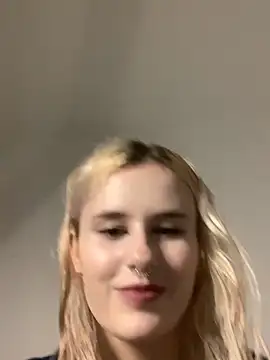 MilaElin online show from 11-25-25, 03:23