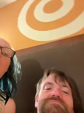 25clouds online show from 04-18-26, 05:54