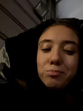 Snapshot of CristinaSw chatting on 12-05-25, 08:17 CristinaSw online show from 12-05-25, 08:17