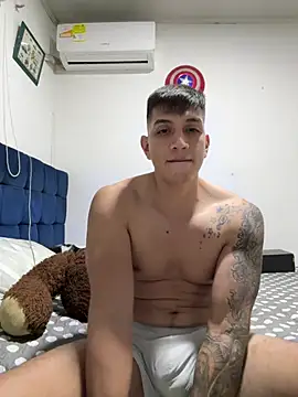 OliverWest04 online show from 04-15-26, 09:26