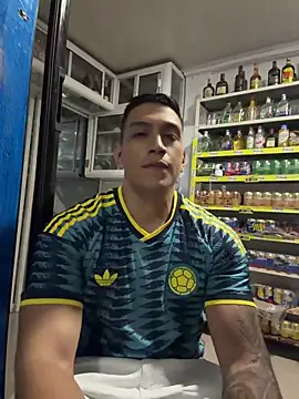 OliverWest04 online show from 06-18-26, 12:42