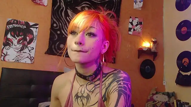 Layla quinn online show from 07-25-26, 02:01