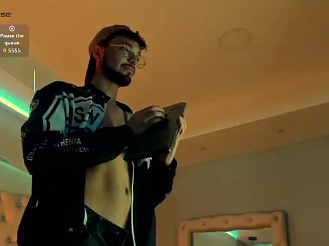 JonnyGreey online show from 12-19-25, 07:16