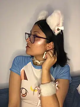 Snapshot of Winter_111 chatting on 12-01-25, 12:22 Winter 111 online show from 12-01-25, 12:22