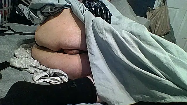 Snapshot of xxxenzo1 chatting on 09-25-25, 03:29 xxxenzo1 online show from 09-25-25, 03:29