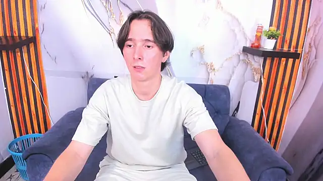 Snapshot of Aaron_LatinMen2 chatting on 11-28-25, 03:50 Aaron LatinMen2 online show from 11-28-25, 03:50