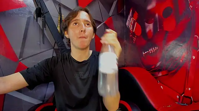 Snapshot of Aaron_LatinMen2 chatting on 11-29-25, 07:58 Aaron LatinMen2 online show from 11-29-25, 07:58